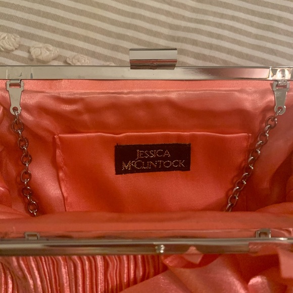 NWOT Jessica McClintock Satin Clutch - Picture 4 of 7